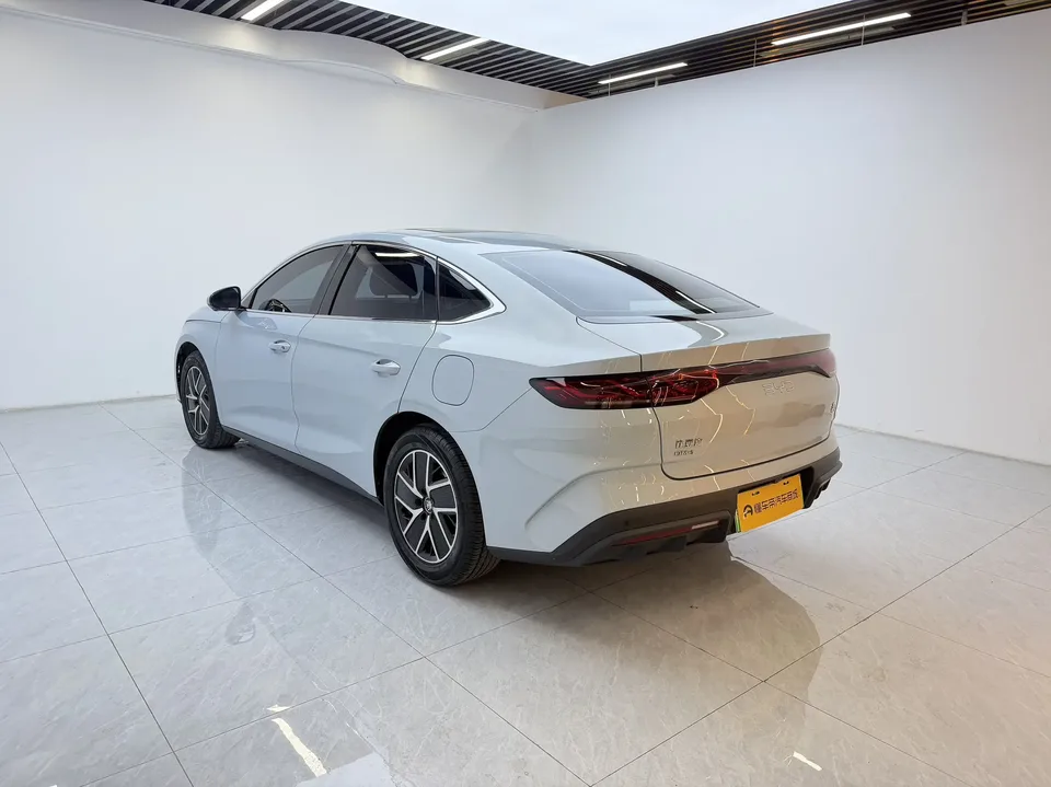 BYD Qin L DM Qin L DM 2024 DM-i 120KM Leading Type 2025 — thumbnail 2