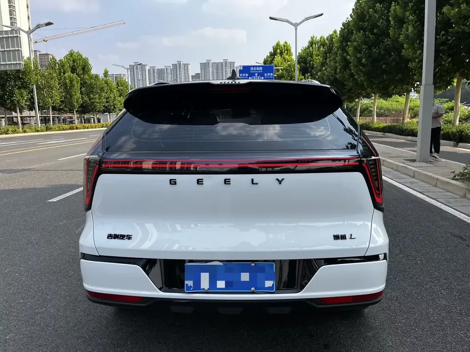 Geely Atlas L Boyue L 2025 The fourth generation 1.5TD DCT Jinxiu 2026 — thumbnail 2