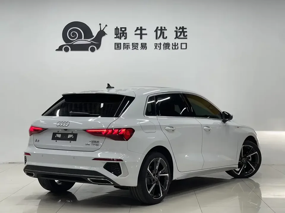 Audi A3 Audi A3 2022 Sportback 35 TFSI Stylish and sporty 2022 — thumbnail 2