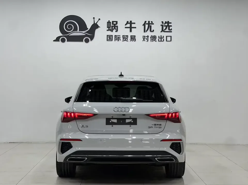 Audi A3 Audi A3 2022 Sportback 35 TFSI Stylish and sporty 2022 — thumbnail 4