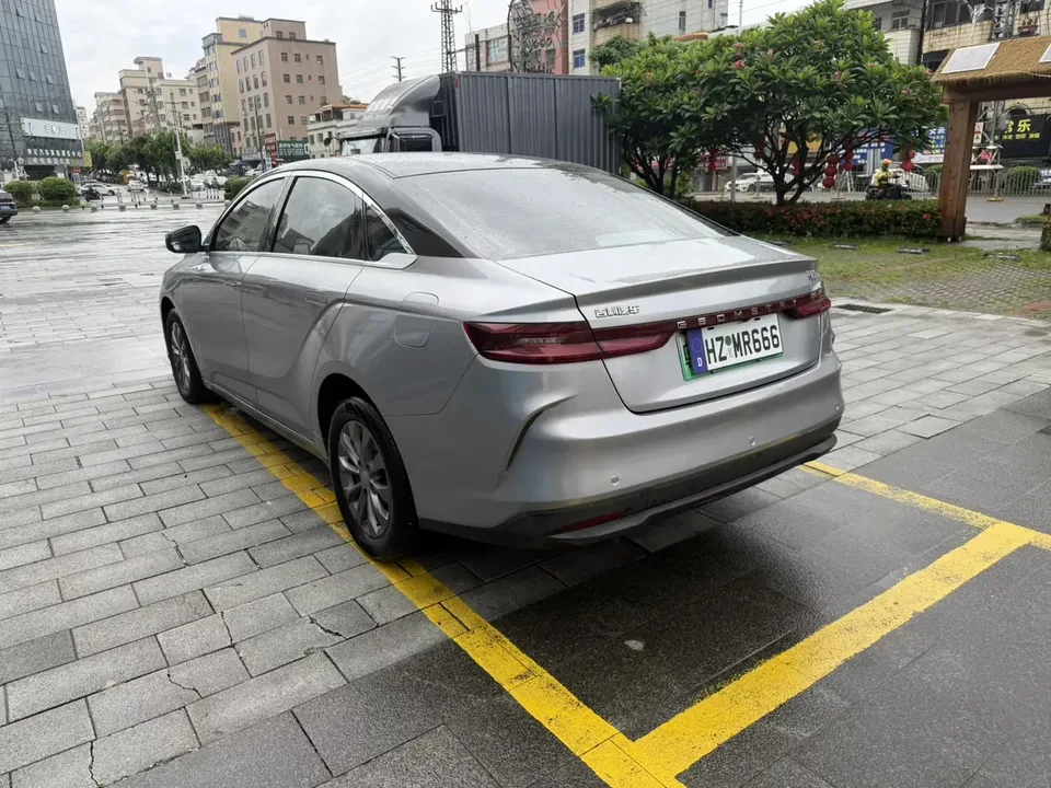 Geely Geometry G6 Geely Geometry G6 2022 620 New Music Edition 2023 — thumbnail 4