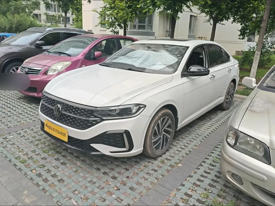 Volkswagen Lavida Lavida 2024 300TSI DSG Starry Sky Leading Edition 2024 — photo 1, buy with delivery to Moscow