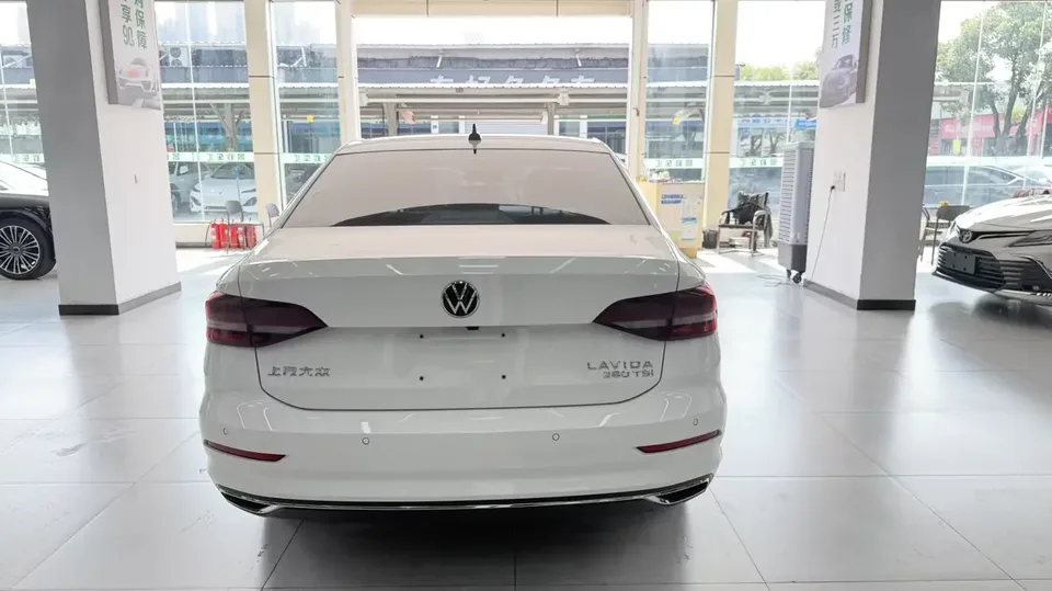 Volkswagen Lavida Lavida 2022 280TSI DSG Comfort Edition 2022 — thumbnail 2