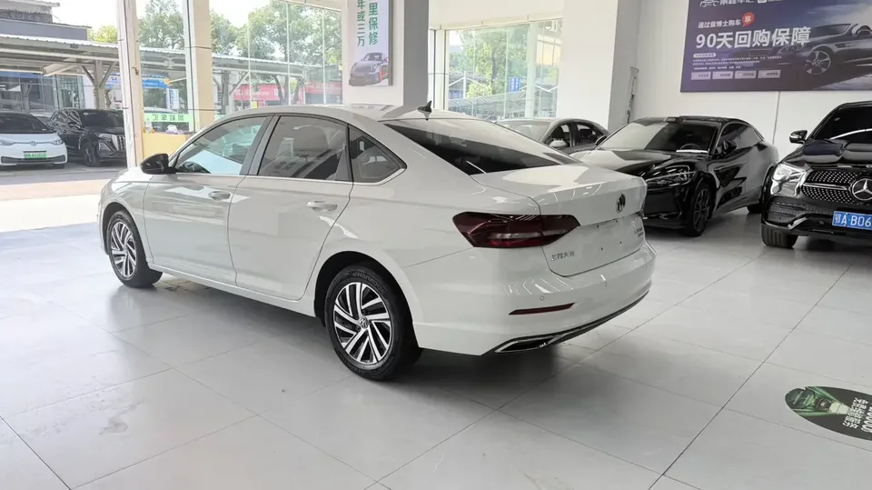 Volkswagen Lavida Lavida 2022 280TSI DSG Comfort Edition 2022 — thumbnail 4