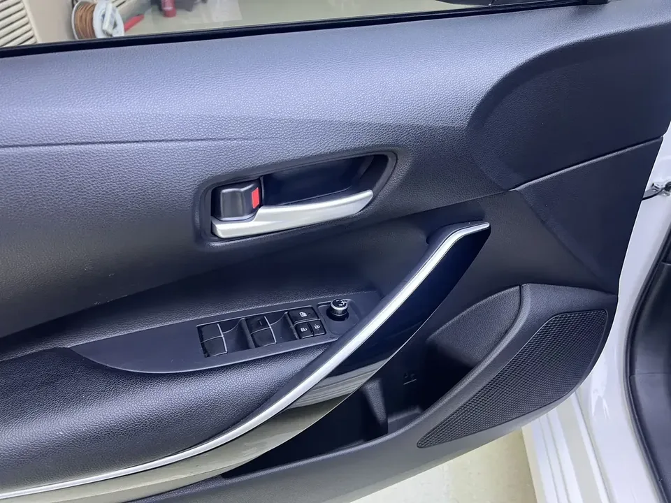 Toyota Corolla Corolla 2023 Intelligent Electric Hybrid Dual Engine 1.8L E-CVT Elite Edition 2023 — thumbnail 5