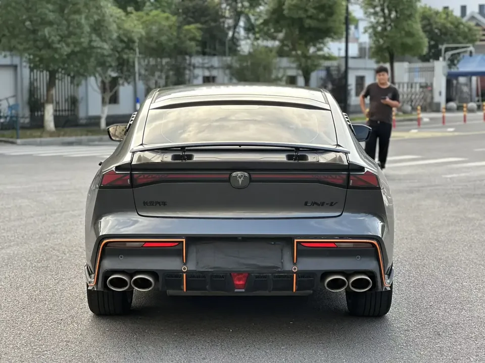 Changan UNI-V Changan UNI-V 2023 2.0T Speed Edition 2024 — thumbnail 2