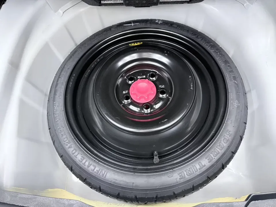 Toyota Levin Lei Ling 2022 185T CVT Sports Edition 2023 — thumbnail 3