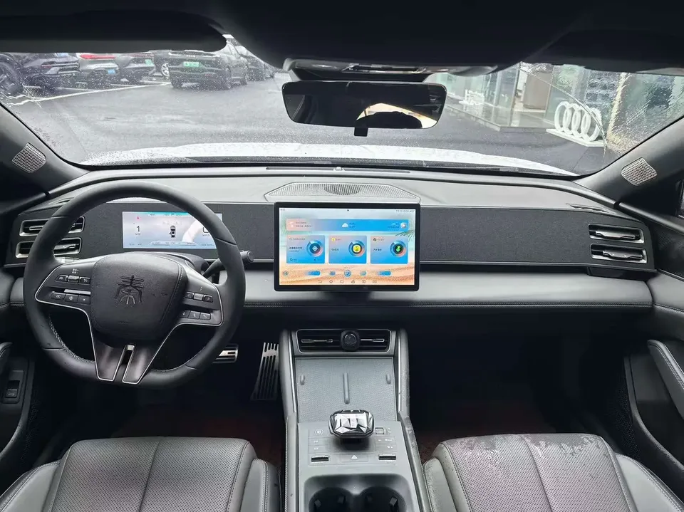 BYD Qin L DM Qin L DM 2024 DM-i 80KM Beyond 2025 — thumbnail 5