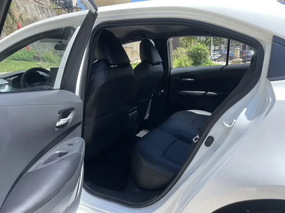 Toyota Levin Lei Ling 2022 TNGA 1.5L Elite Edition 2023 — миниатюра 3