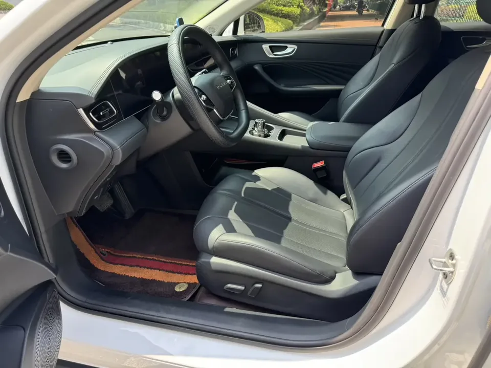 Roewe D7 DMH Roewe D7 DMH 2023 125 Ultimate 2024 — thumbnail 3