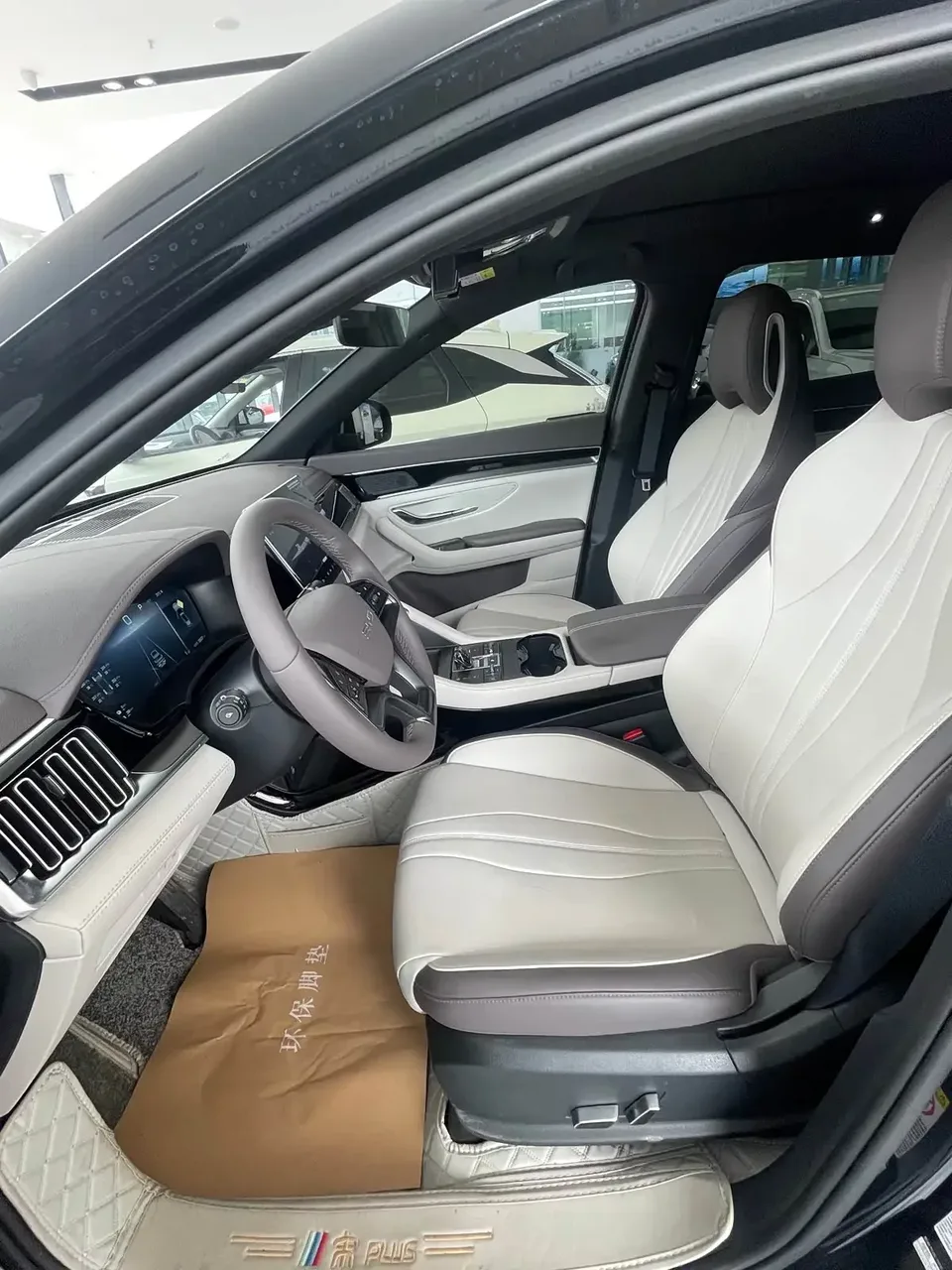 BYD Song PLUS DM Song PLUS DM 2025 DM-i 112KM Premium 2025 — миниатюра 4