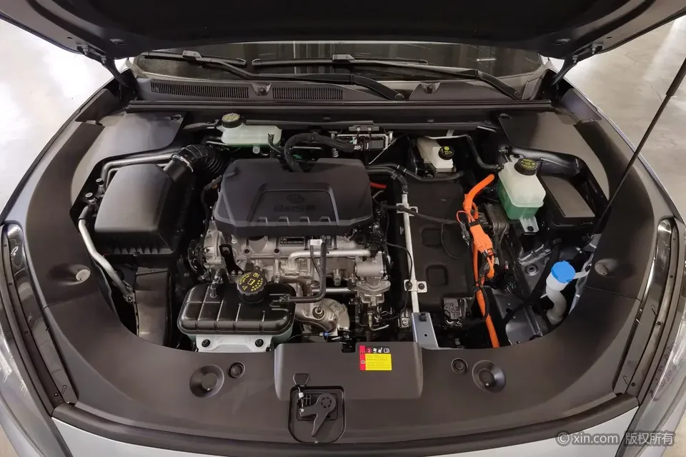 Baojun Yunhai PHEV Baojun Yunhai PHEV 2026 140km Standard Edition 2026 — thumbnail 2