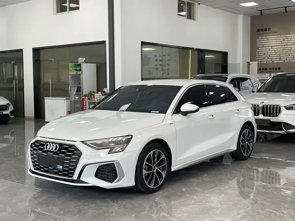 Audi A3 Audi A3 2022 Sportback 35 TFSI: A progressive sports model 2022 — photo 1, buy with delivery to Moscow