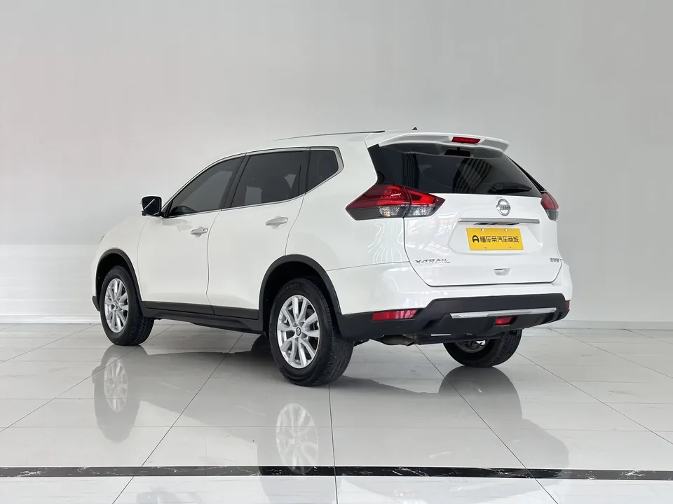 Nissan X-Trail Qijun 2023 Classic Edition 2.0L 2WD Smart Comfort Edition 2024 — thumbnail 2