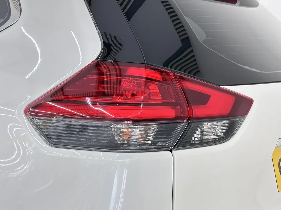 Nissan X-Trail Qijun 2023 Classic Edition 2.0L 2WD Smart Comfort Edition 2024 — thumbnail 4