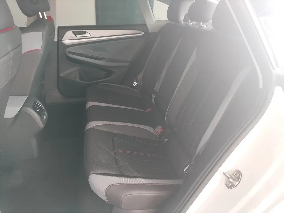 Volkswagen Lamando Lingdu 2025 Lingdu L 280TSI DSG Cool Edition 2024 — thumbnail 3