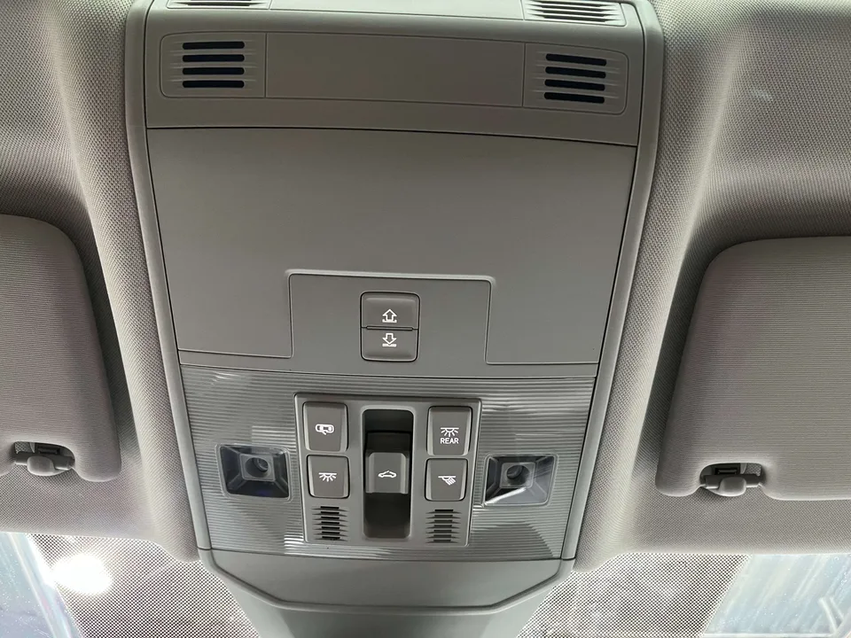 Volkswagen Sagitar Sagitar 2023 200TSI DSG Flying Edition 2023 — thumbnail 4