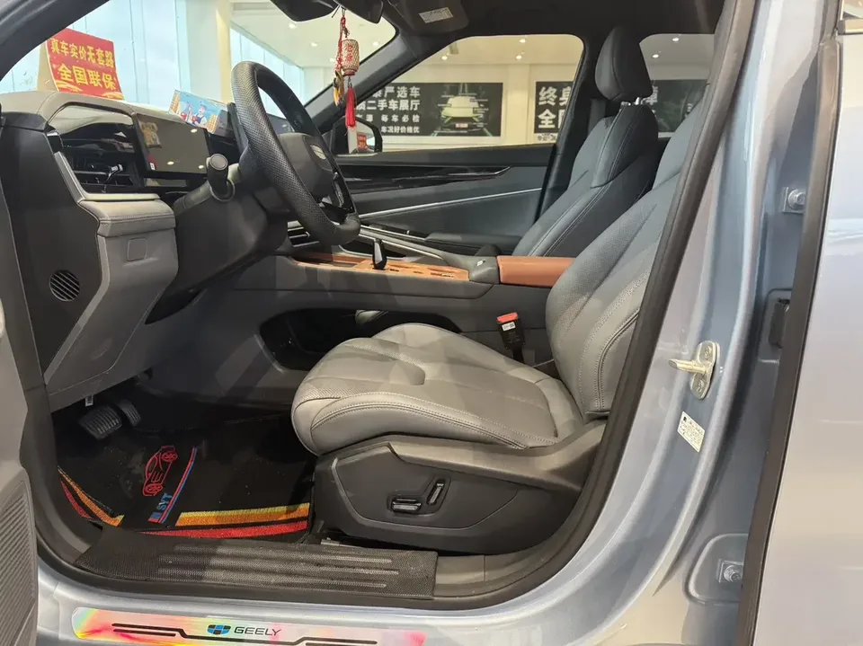 Geely Atlas Boyue 2026 1.5TD Yearning 2025 — thumbnail 3