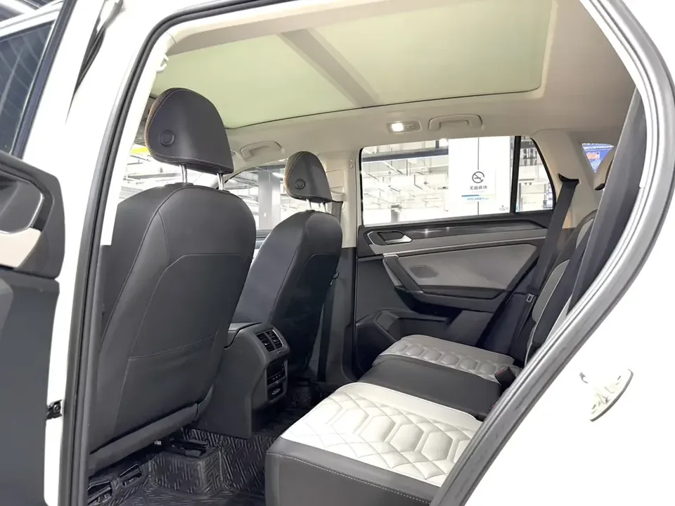 Volkswagen Tayron Tanyue 2023 280TSI 2WD Luxury Plus Advanced Edition 2023 — thumbnail 3