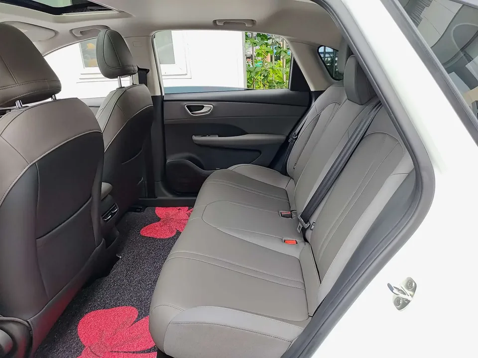 Roewe D6 Roewe D6 2025 450km Premium Edition 2026 — thumbnail 5