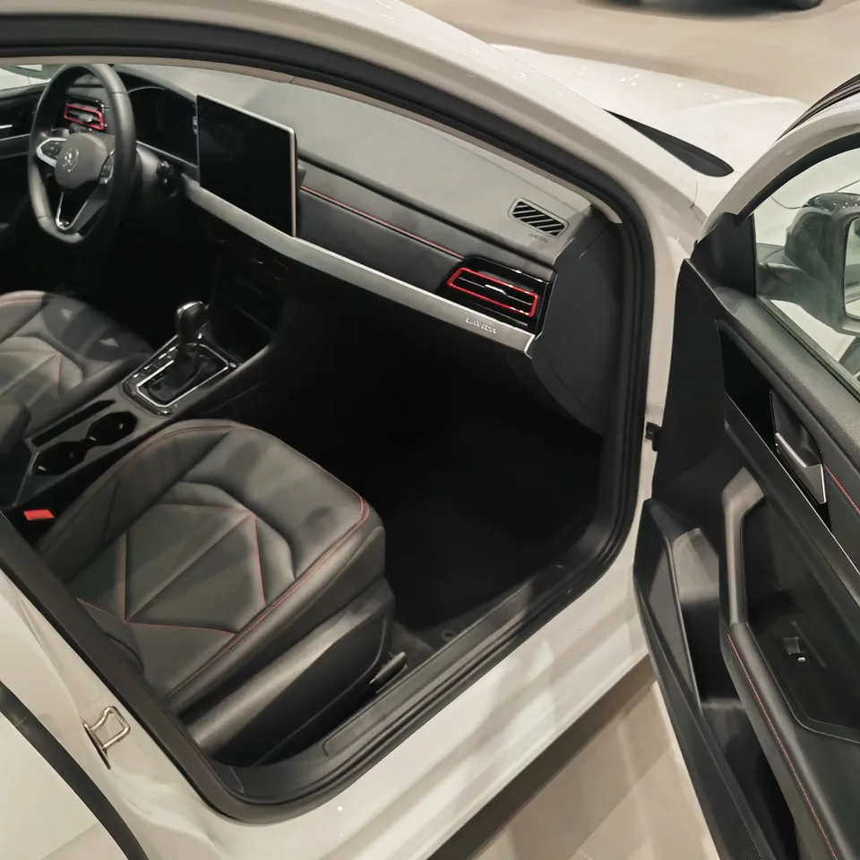 Volkswagen Lavida Lavida 2024 300TSI DSG Starry Sky Leading Edition 2025 — thumbnail 4