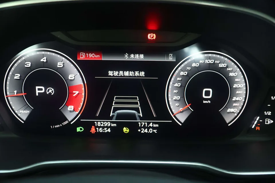 Audi Q3 Audi Q3 2022 35 TFSI Stylish Dynamic 2022 — thumbnail 4