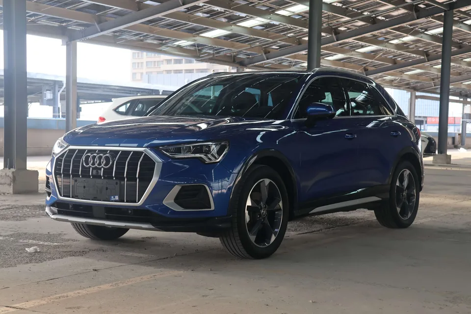 Audi Q3 Audi Q3 2022 35 TFSI Stylish Dynamic 2022 — photo 1, buy with delivery to Moscow