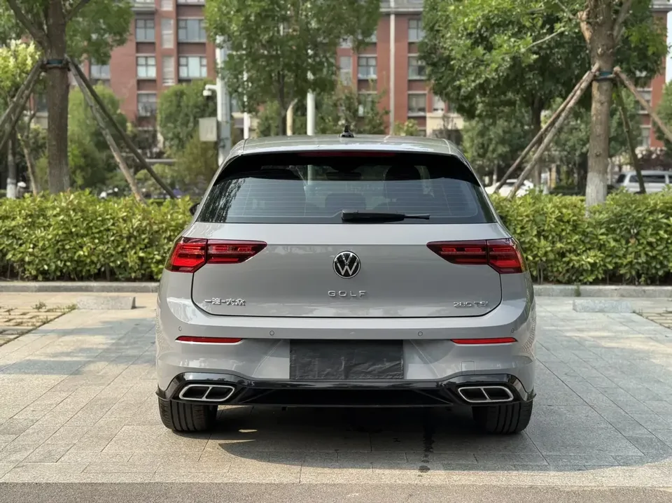 Volkswagen Golf golf 2023 280TSI DSG R-Line facelift 2023 — thumbnail 2