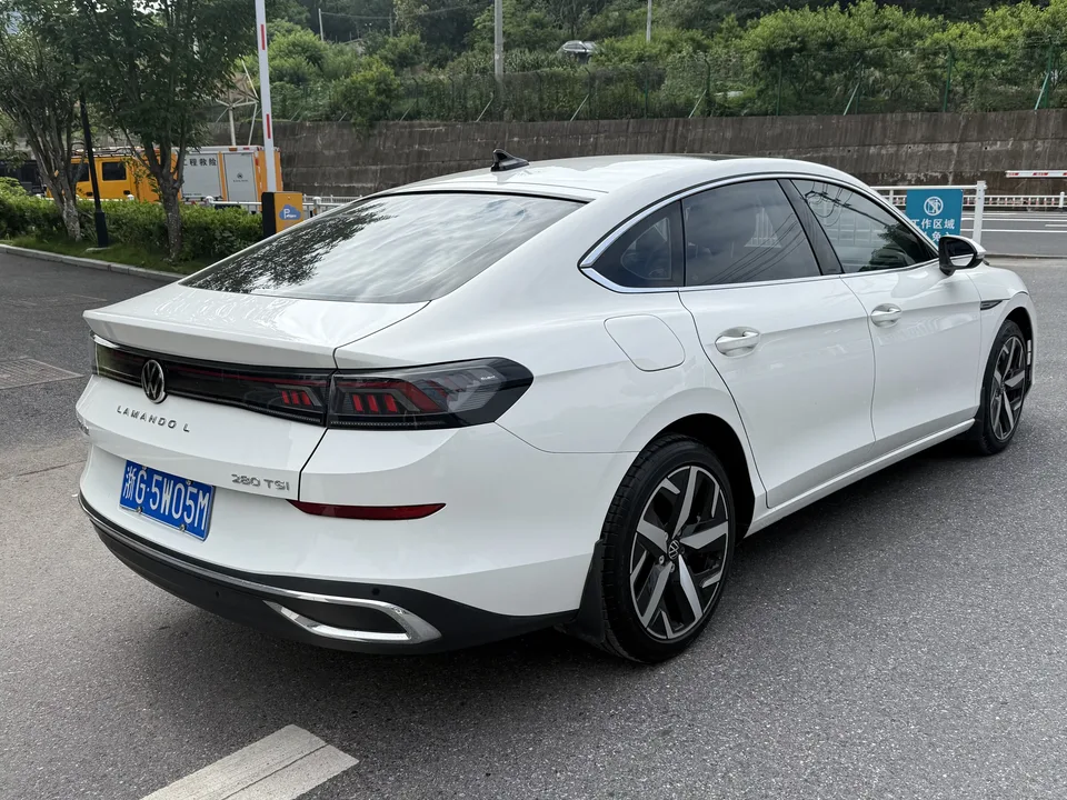 Volkswagen Lamando Lingdu 2023 Lingdu L 280TSI DSG Cool Edition 2023 — thumbnail 2