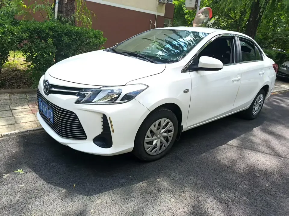 Toyota Vios Vios 2022 1.5L CVT CARE Edition 2022 — photo 1, buy with delivery to Moscow