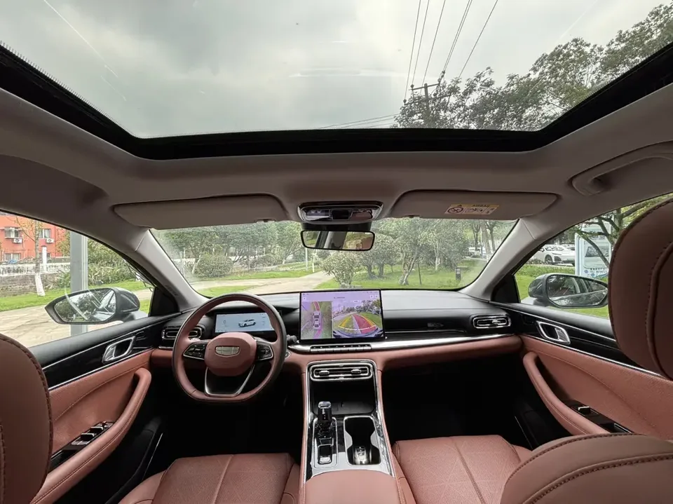 Geely Emgrand emgrand 2026 5th Generation 1.5T DCT Flagship Model 2025 — thumbnail 4