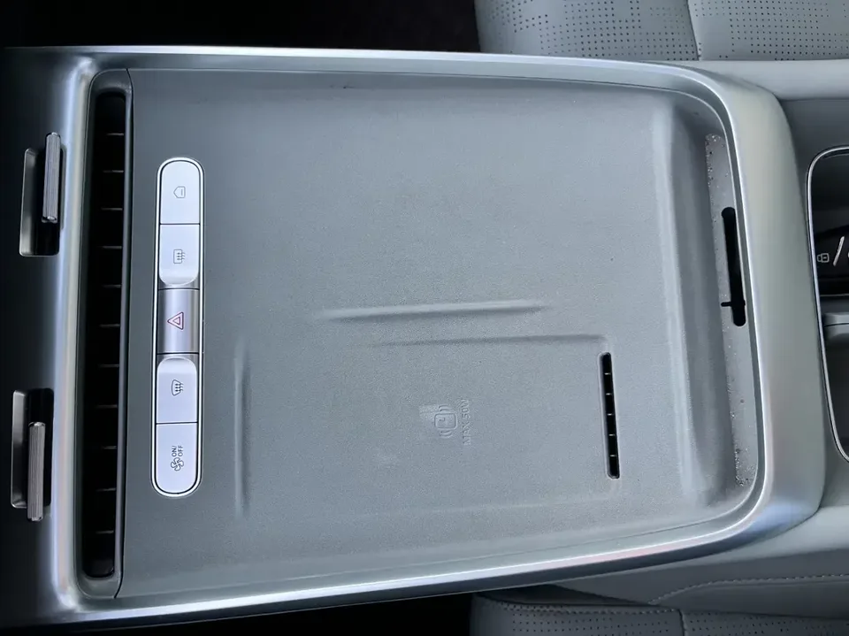 Roewe D6 Roewe D6 2025 520km Smart Edition 2025 — thumbnail 3