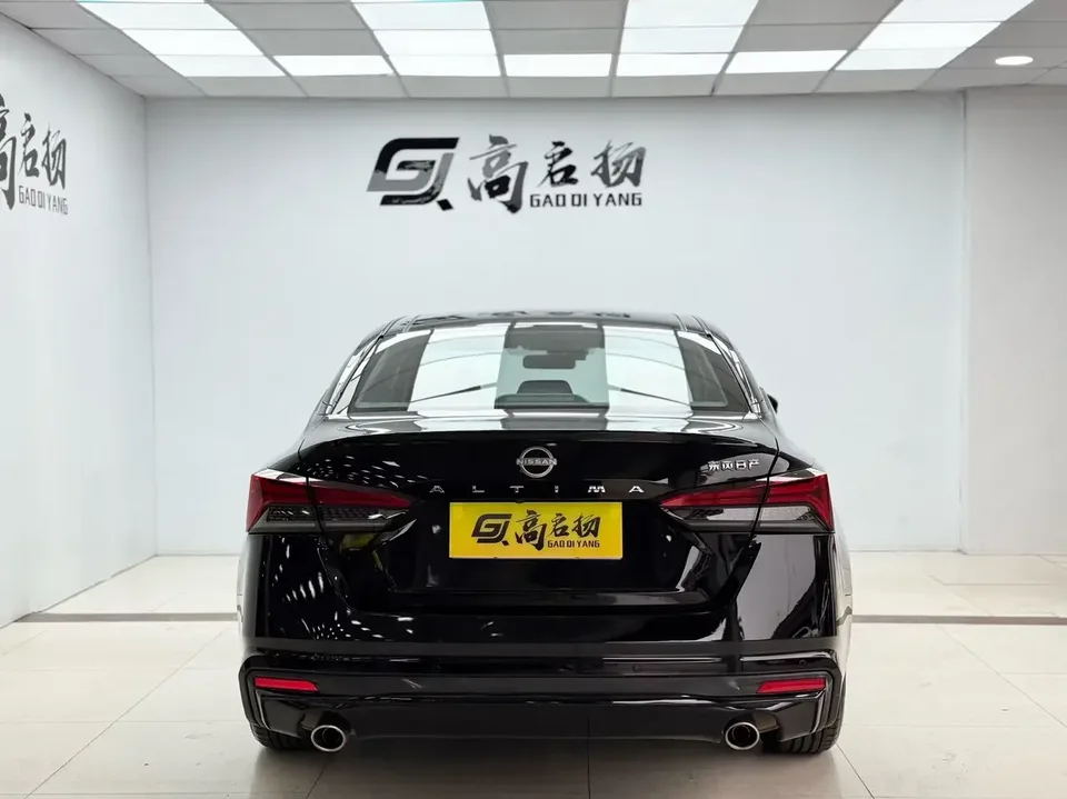 Nissan Altima Sound of nature 2022 2.0L XL-TLS Enjoy Edition 2023 — thumbnail 2