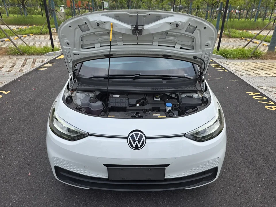 Volkswagen ID.3 Volkswagen ID.3 2025 Smart Model 2024 — thumbnail 4