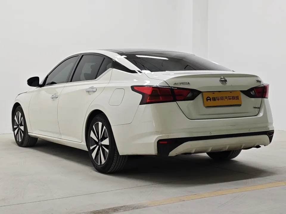 Nissan Altima Sound of nature 2021 2.0L XL Comfort Edition 2022 — thumbnail 2