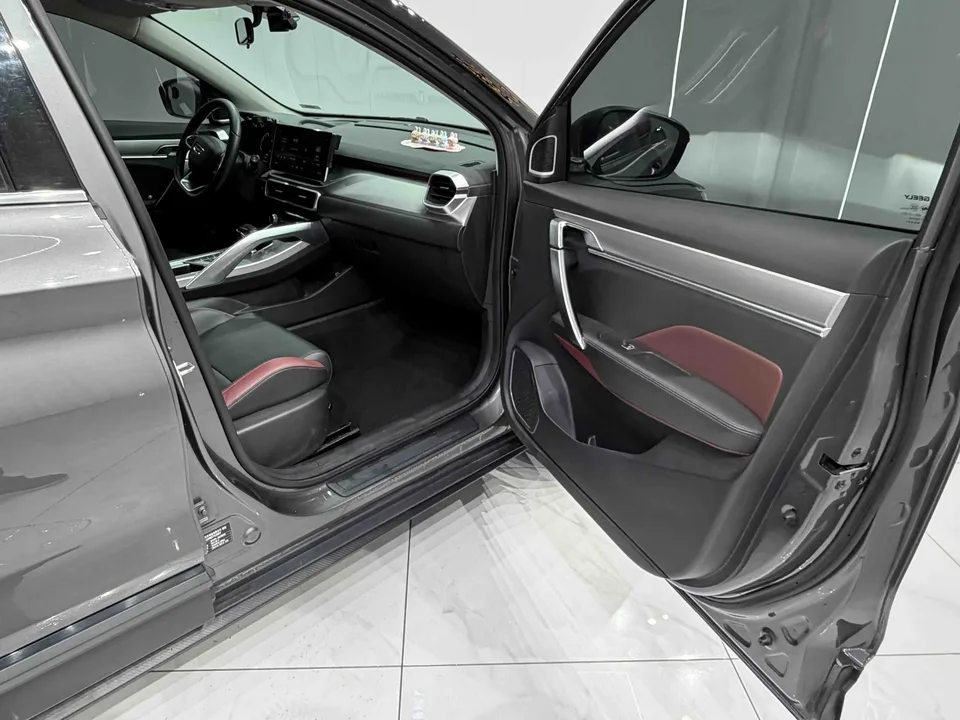 Geely Coolray SX11 Binyue 2021 240T DCT Diamond Edition 2022 — thumbnail 3