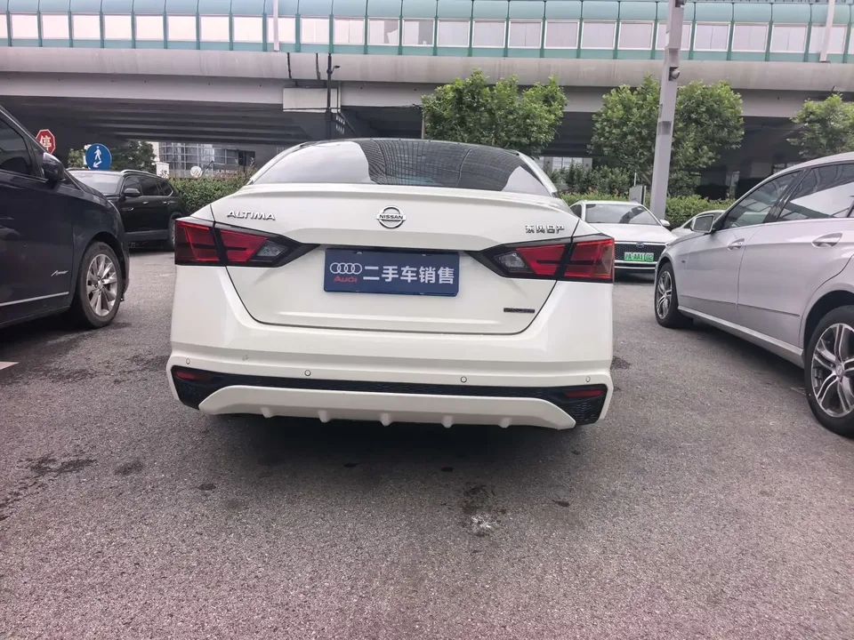 Nissan Altima Sound of nature 2021 2.0L XL Upper AD1 Smart Driving Edition 2022 — thumbnail 2