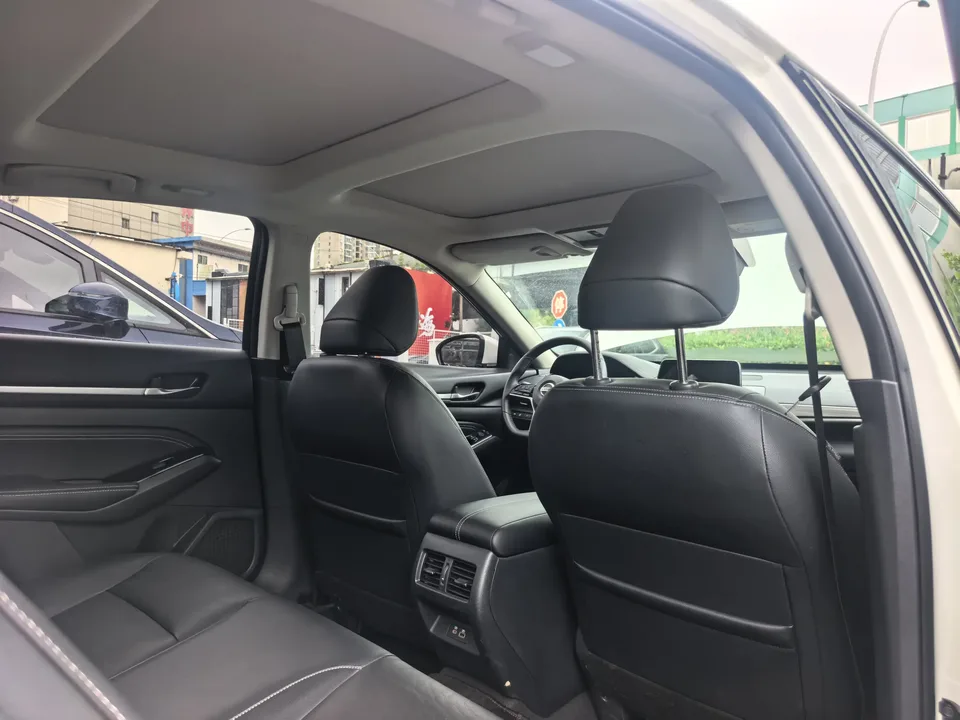 Nissan Altima Sound of nature 2021 2.0L XL Upper AD1 Smart Driving Edition 2022 — thumbnail 5