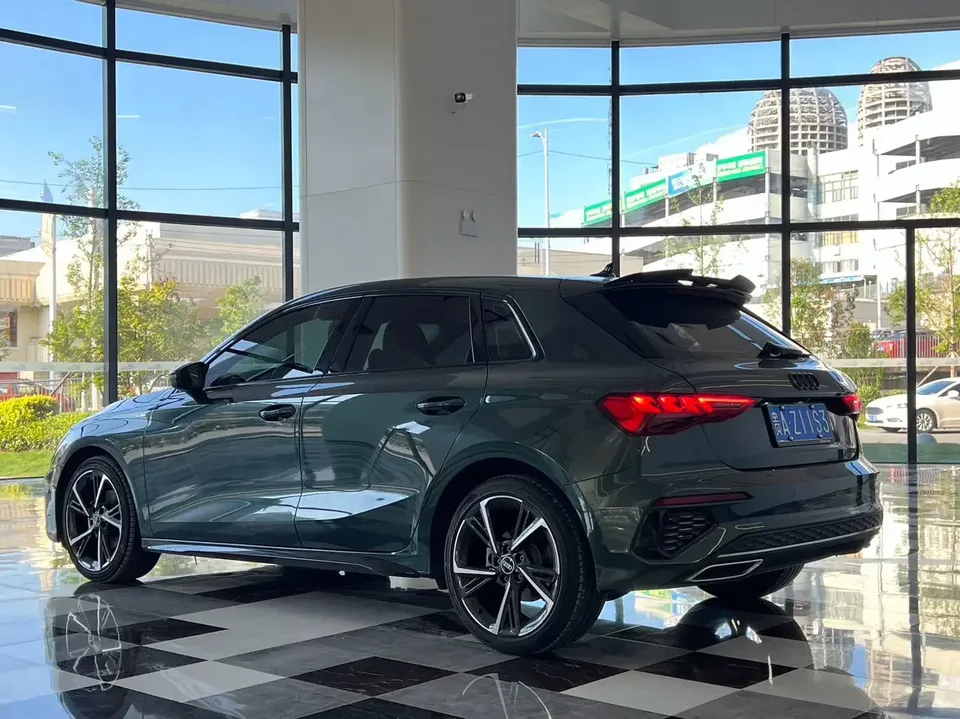 Audi A3 Audi A3 2024 Sportback 35 TFSI Stylish and sporty 2023 — thumbnail 2