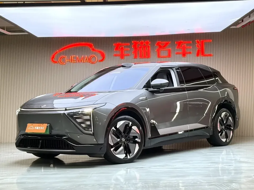 HiPhi Y HiPhi Y 2023 560km Elite Edition 2023 — photo 1, buy with delivery to Moscow