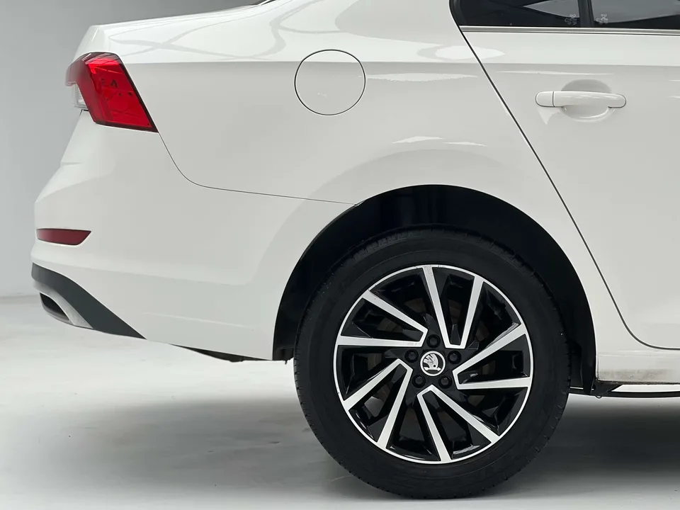 Skoda Xin Rui Xin Rui 2022 1.5L Automatic Comfort Edition 2022 — thumbnail 4