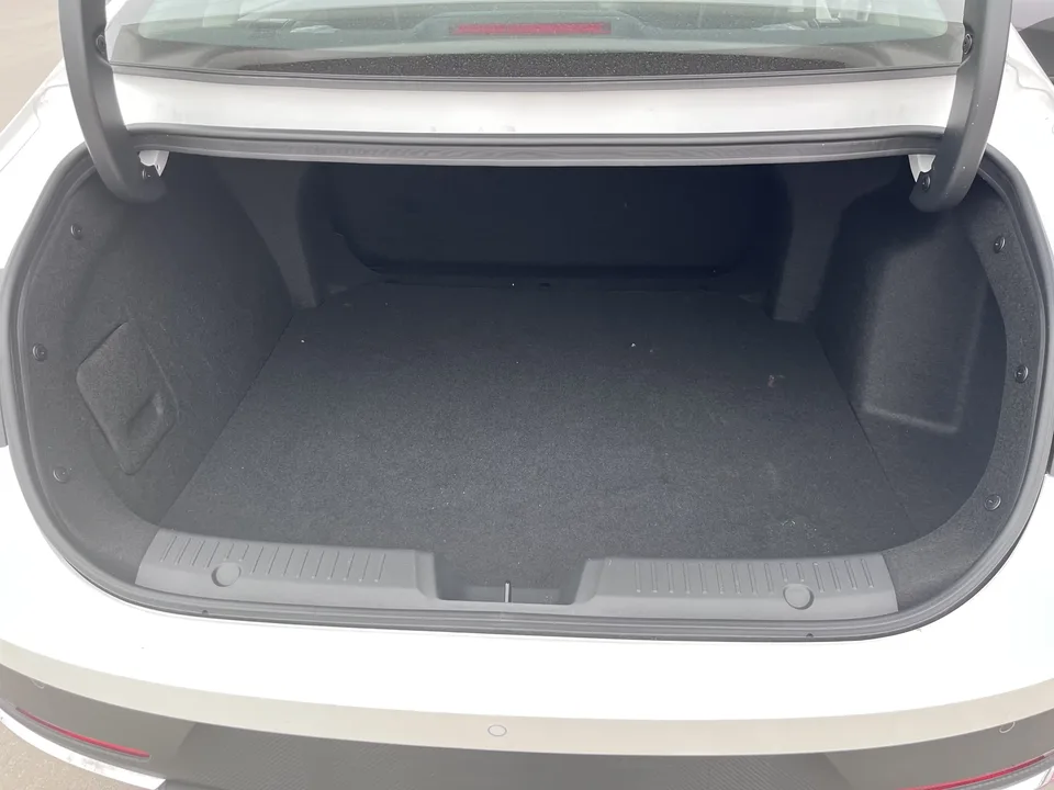 Changan Eado PHEV Eado PHEV 2025 Smart New Blue Whale 145KM Battleship Edition 2026 — thumbnail 5