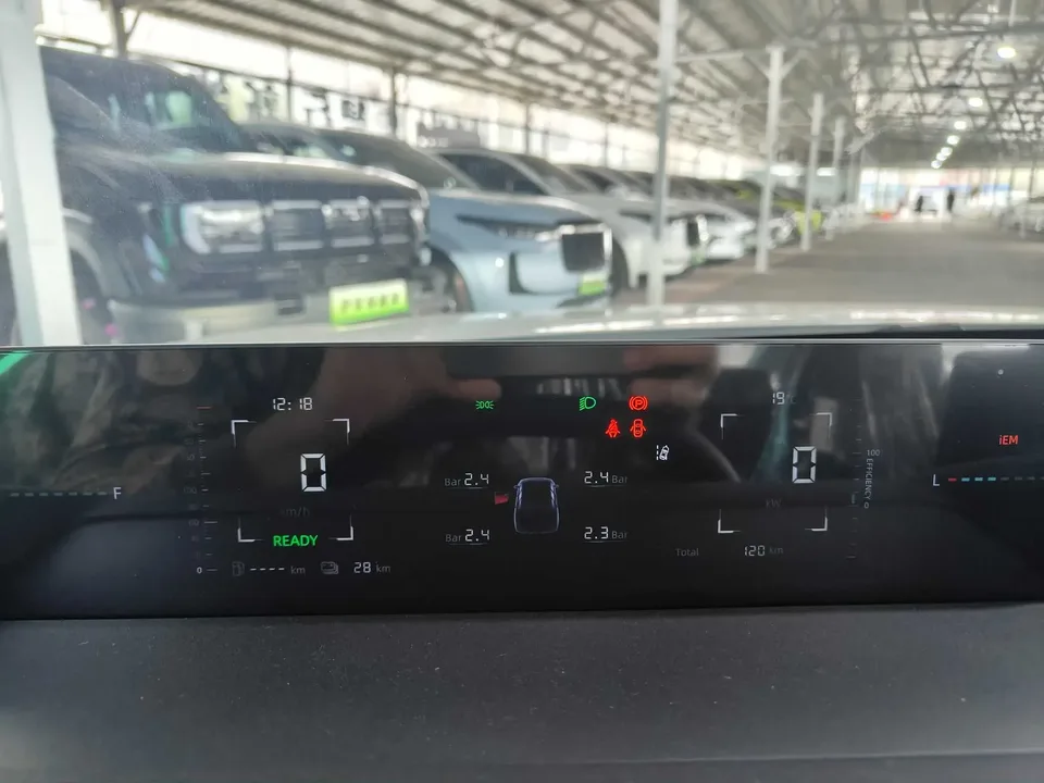 Changan Eado PHEV Eado PHEV 2025 Smart New Blue Whale 145KM Battleship Edition 2026 — миниатюра 5
