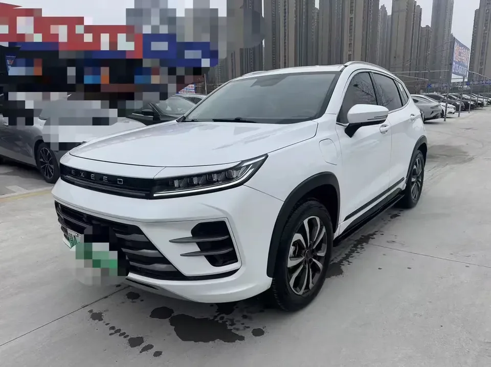 Exeed Xingtu Zhuifeng C-DM Xingtu Zhuifeng C-DM 2022 1.5TCI-DHT 105KM Riding on the Wind Edition 2023 — photo 1, buy with delivery to Moscow