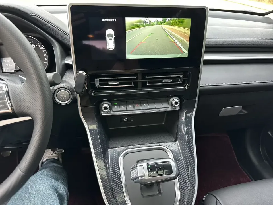 Haval M6 Haval M6 2021 PLUS 1.5T DCT Luxury Intelligent Connection 2023 — thumbnail 4