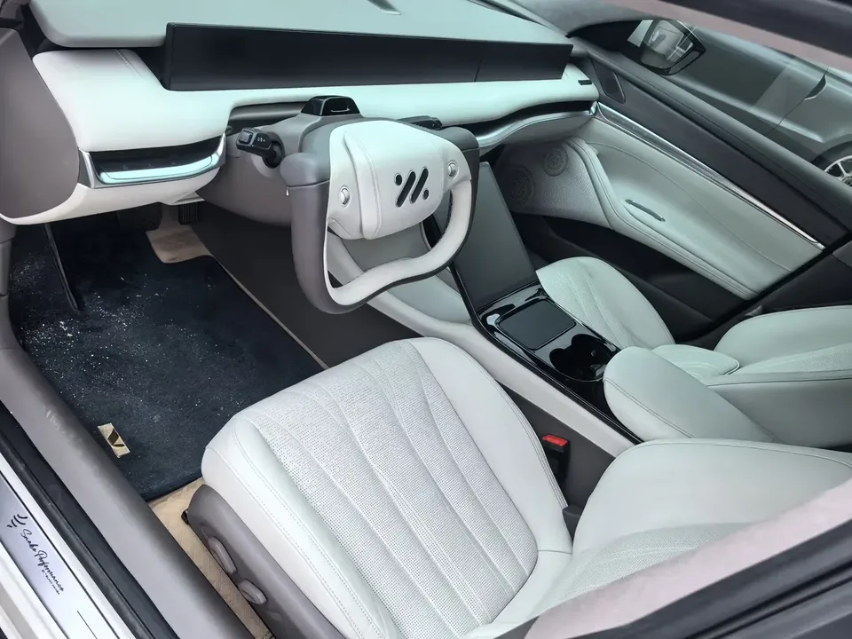 IM Motors L7 Zhiji L7 2022 Pro version 2022 — thumbnail 3