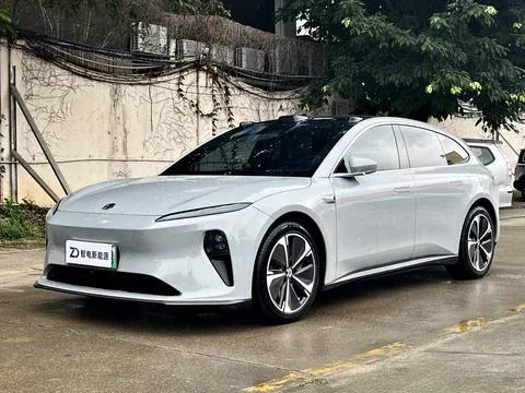 NIO ET5T NIO ET5T 2024 75kWh 2024 — photo 1, buy with delivery to Moscow
