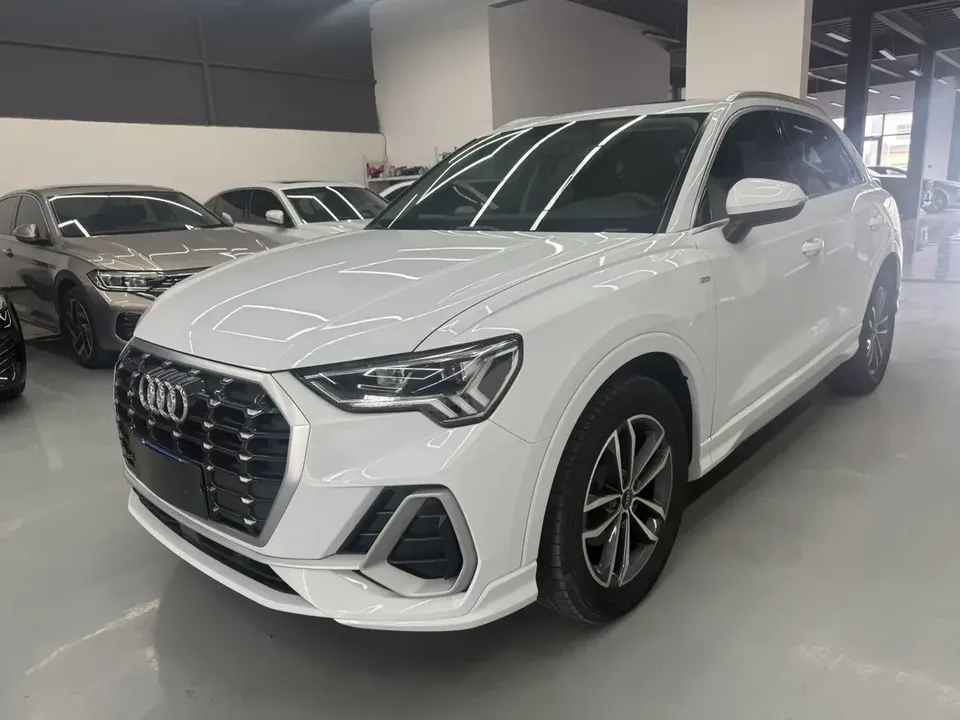 Audi Q3 Audi Q3 2022 35 TFSI Progressive Dynamic 2022 — photo 1, buy with delivery to Moscow