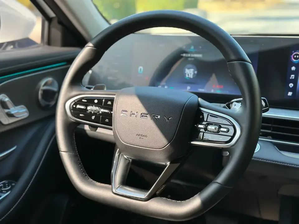 Chery Arrizo 8 Arrizo 8 2022 1.6TGDI DCT Elegant 2024 — миниатюра 5