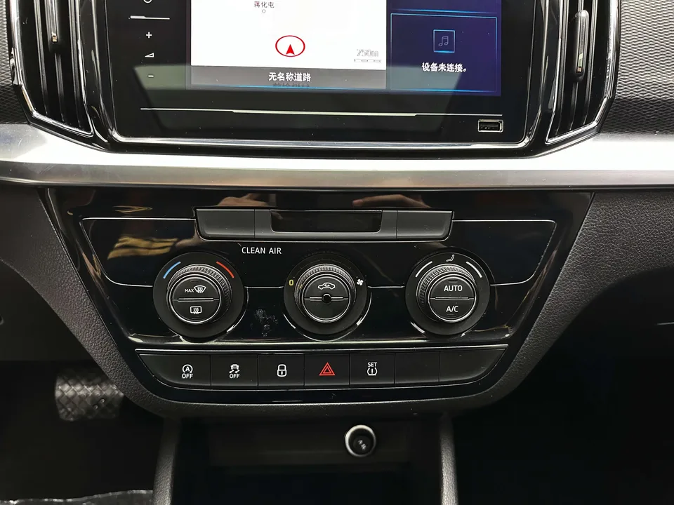 Skoda Comek Comek 2022 1.5L Automatic Comfort Edition 2023 — thumbnail 4